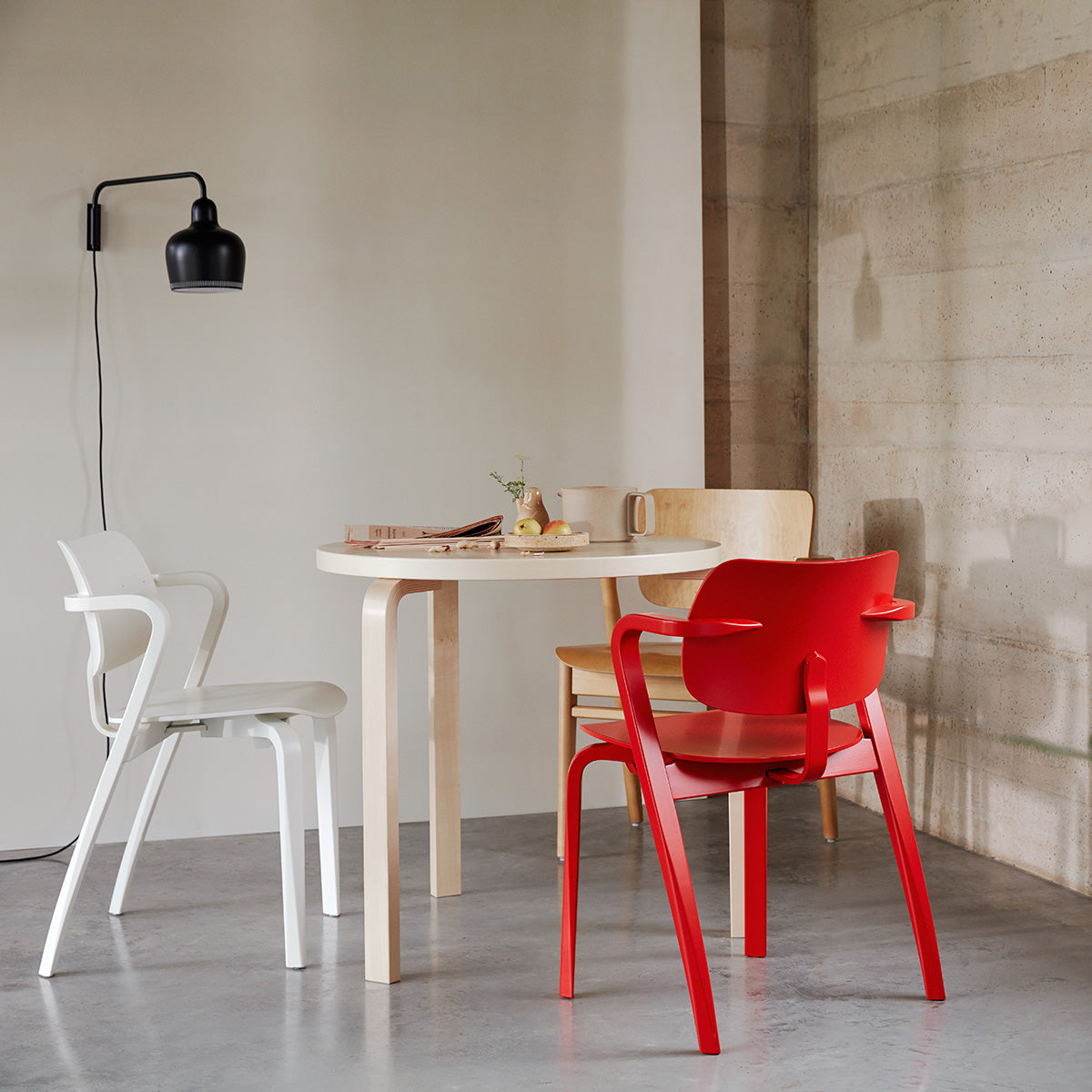 Artek Alvar Aalto Round Table 90B