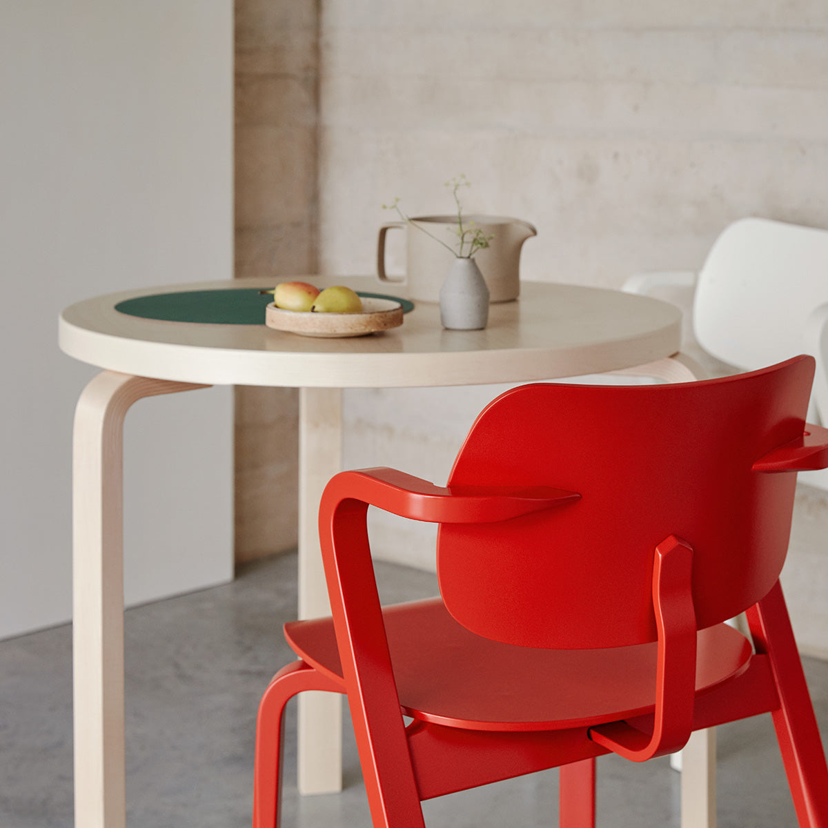 Artek Alvar Aalto Round Table 90B