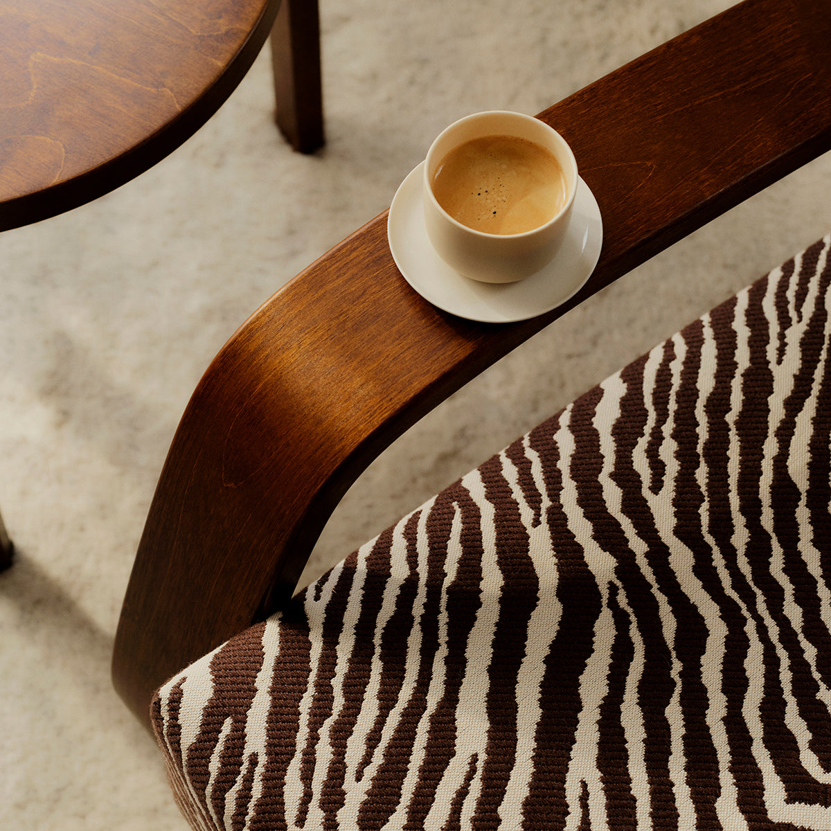 Artek Zebra Brown / White Fabric