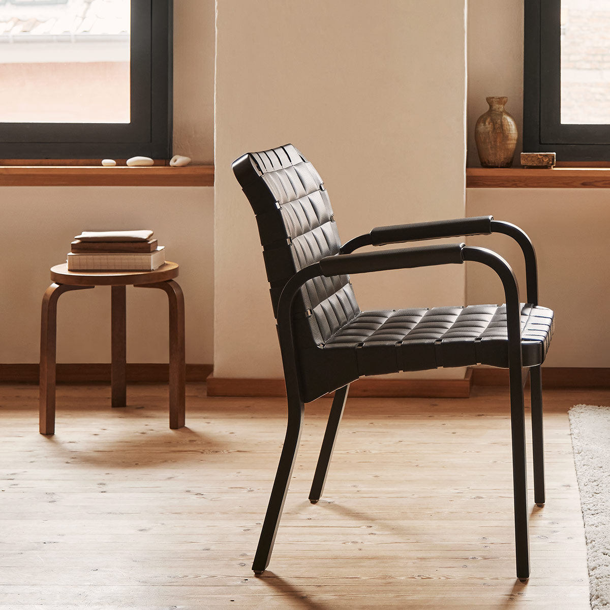 Artek Alvar Aalto - Three-Legged Stool 60 - Walnut Stained - Artek