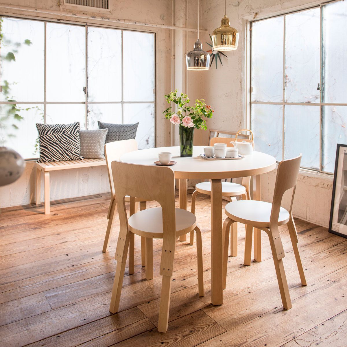 Artek Alvar Aalto Round Table 90A - Artek Alvar Aalto Dining