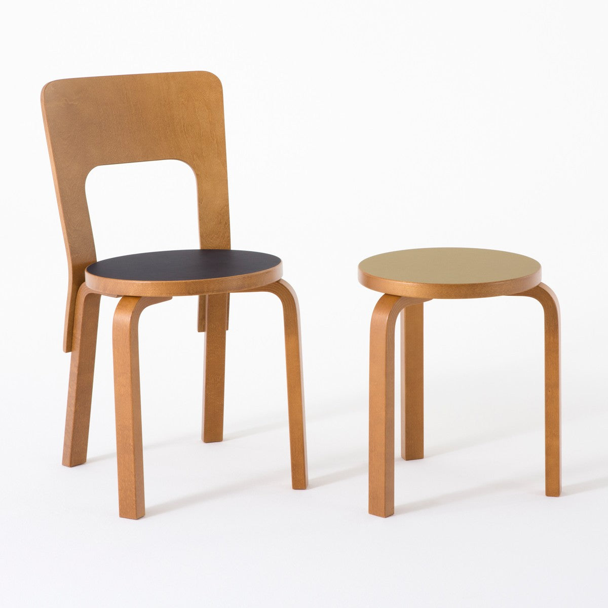 Artek Alvar Aalto - Three-Legged Stool 60 - Honey Stained