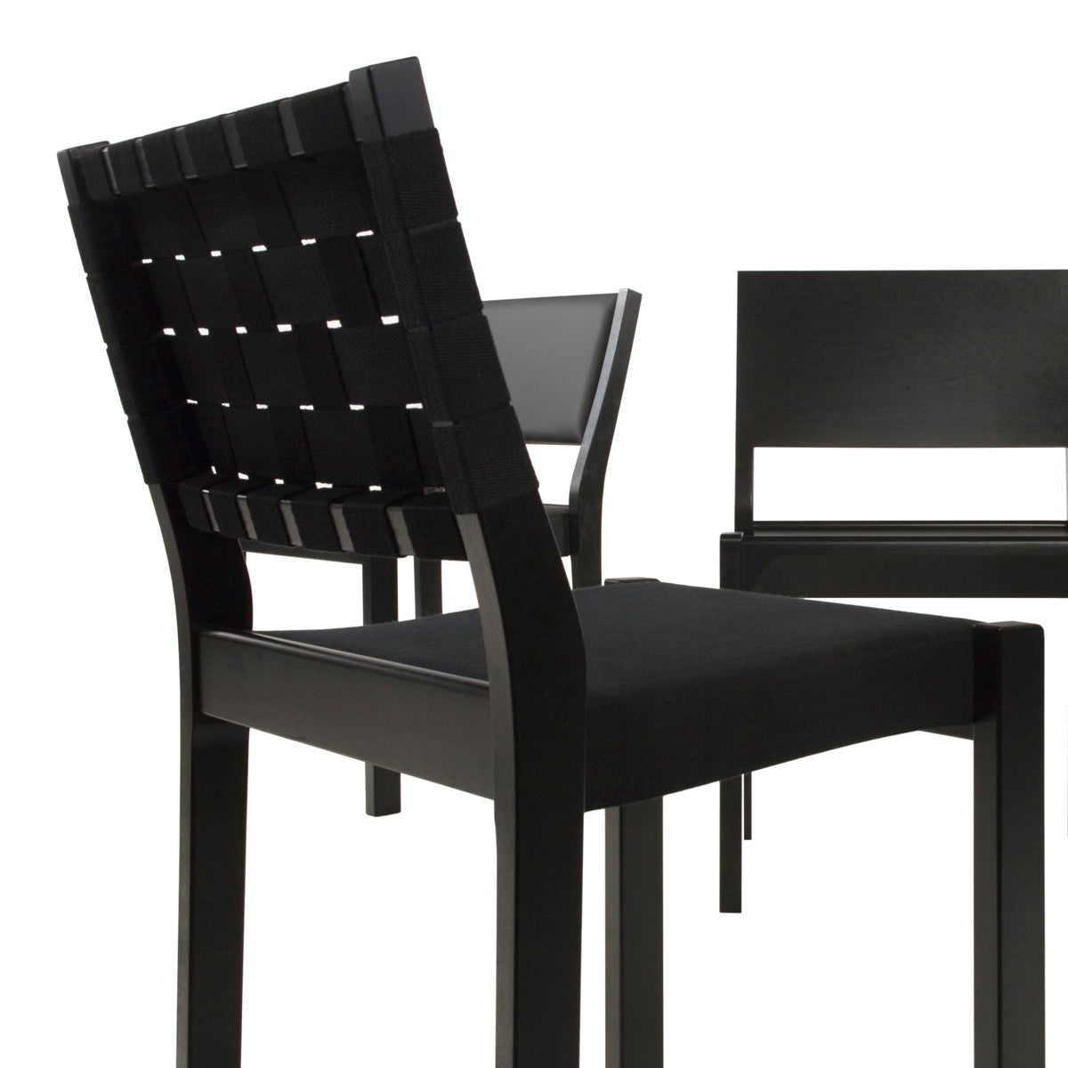 Artek Alvar Aalto 611 Chair - Black Lacquered - Artek Alvar Aalto
